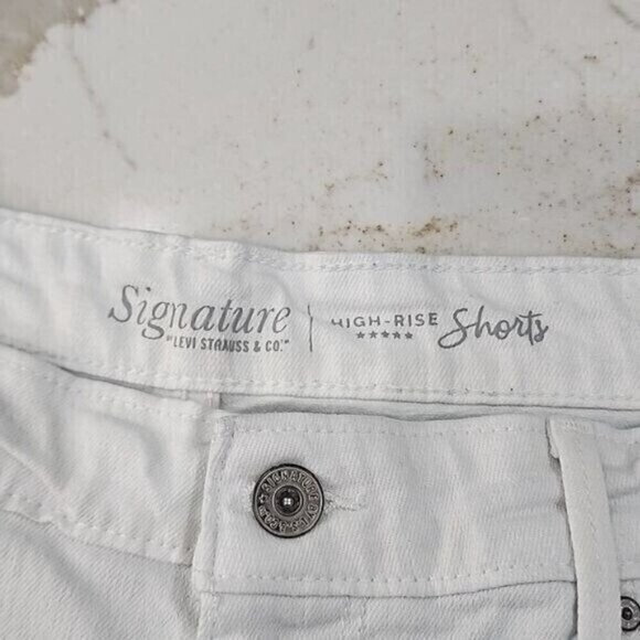 Levi's Shorts White Jean Distressed High Rise 3" Inseam 34" Waist Women's 12 - Picture 9 of 11